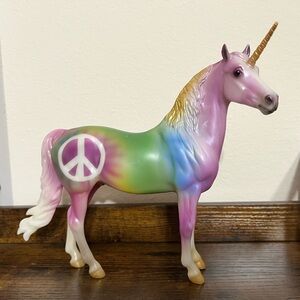Breyer Classic Horses Freedom Series Keep The Peace Unicorn Horse Toy